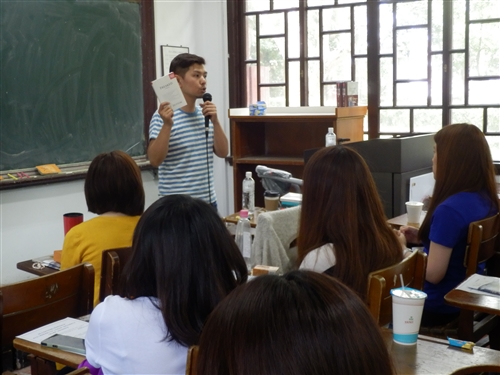 俄文系外語教學專題工作坊-如何說故事?漫談出版實務中的口譯及筆譯