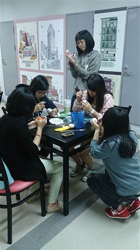 妝點復活節彩蛋