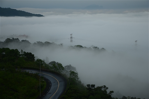 蘭陽校園的雲海