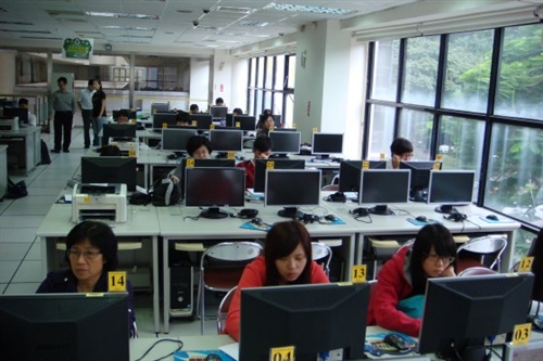 奇多比「互動式App製作平台」課程