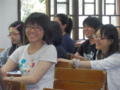 俄文系外語教學專題工作坊-如何說故事?漫談出版實務中的口譯及筆譯