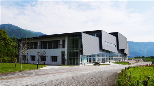 紹謨紀念活動中心