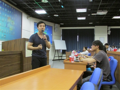 【名人開講】學習與教學中心於4/29(二)邀請伊林娛樂作家、演講家、主持人鄭匡宇，蒞校演講「不要臉，不怕死，這世界就是我的！」