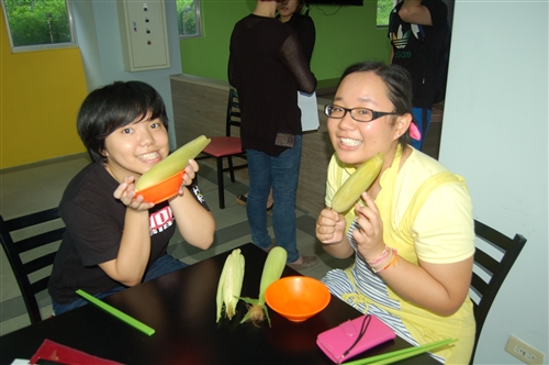 開心農場歡慶收成－看得見的「住宿學院」實質內涵