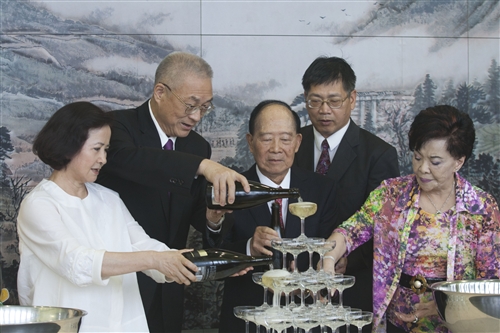 吳副總統蒞臨蘭陽校園參觀訪問