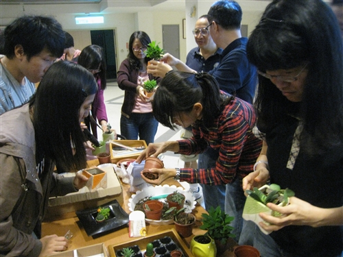 住宿學院生態環境主題活動－自己的盆栽自己種