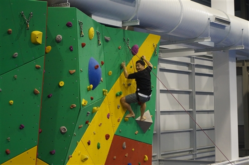 蘭陽校園11/19及11/25住宿學院主題活動「休閒樂活_挑戰極限，攀向高峰」