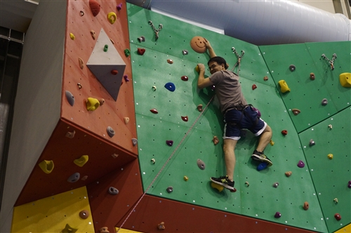 蘭陽校園11/19及11/25住宿學院主題活動「休閒樂活_挑戰極限，攀向高峰」