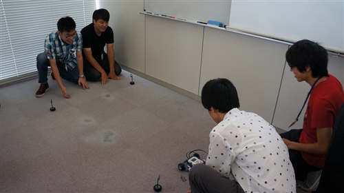 本校與日本東北大學及仙台高專合辦機器人暑期營。