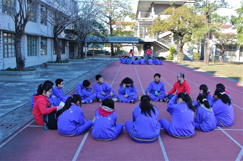 理學院「可見光科學服務隊」寒假下鄉服務。