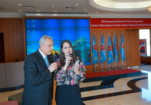 本校舉行第1屆「亞洲研究所數位學習碩士在職專班」畢業典禮。