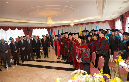 本校舉行第1屆「亞洲研究所數位學習碩士在職專班」畢業典禮。