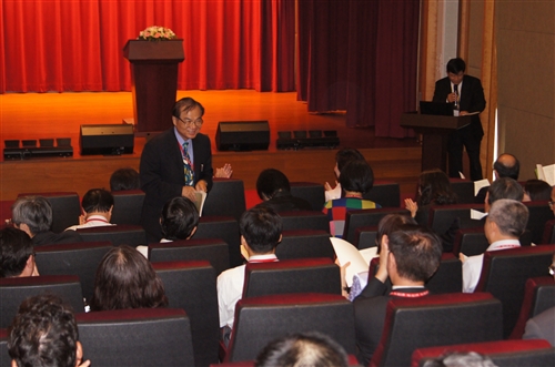 本校與陳水來文教基金會共同舉辦「2014淡江大學校友校長教育高峰會」。