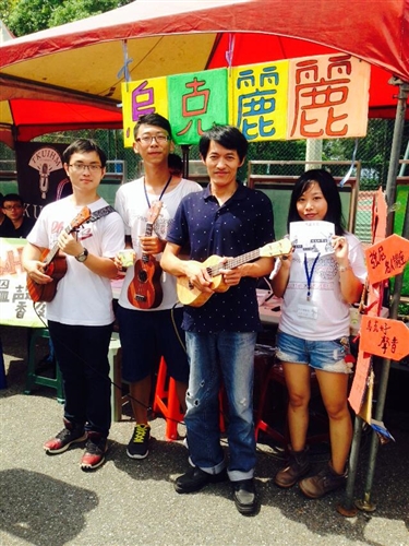 「103學年度社團招生博覽會」在海報街熱鬧展開。