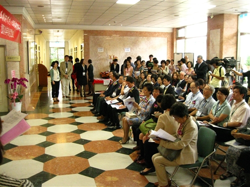 本校全台首創「村上春樹研究中心」隆重開幕。