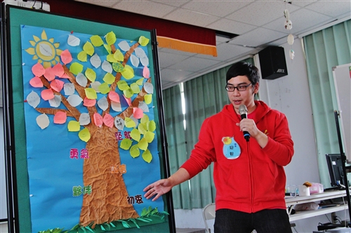 理學院「可見光科學服務隊」寒假下鄉服務。