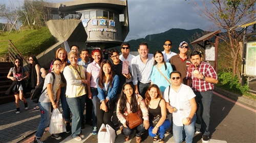 亞洲所數位學習碩士在職專班拉美菁英到校參加面授課程。