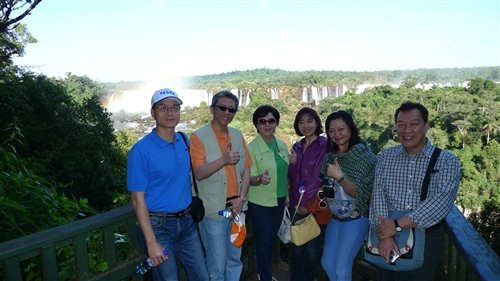 張校長率團赴智利、巴拉圭交流訪問。