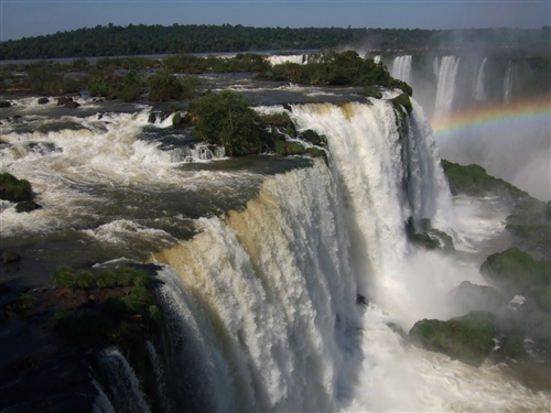 張校長率團赴智利、巴拉圭交流訪問。