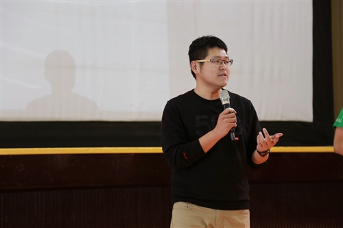 本校寒假社會服務授旗出發囉！