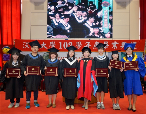 「三環五育 職場享譽」，本校舉行102學年度畢業典禮。