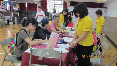 「2014淡江大學學系博覽會－淡江書卷節」熱鬧登場。