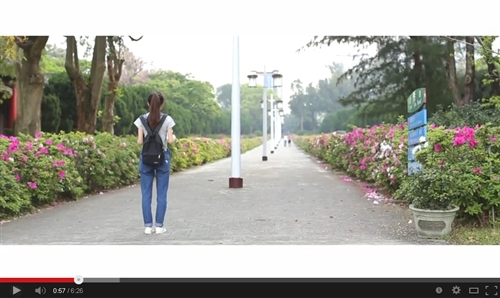 畢業生自製《那一天的身影》MV、《八分之一的青春》微電影共譜回憶。