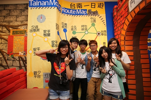 學務處舉辦「食尚玩家，新嚐台灣」聯合文化週活動。