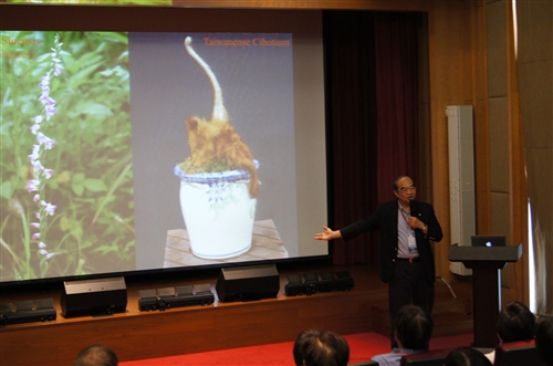 本校與陳水來文教基金會共同舉辦「2014淡江大學校友校長教育高峰會」。