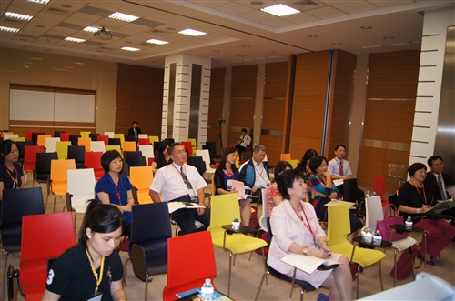 本校與陳水來文教基金會共同舉辦「2014淡江大學校友校長教育高峰會」。