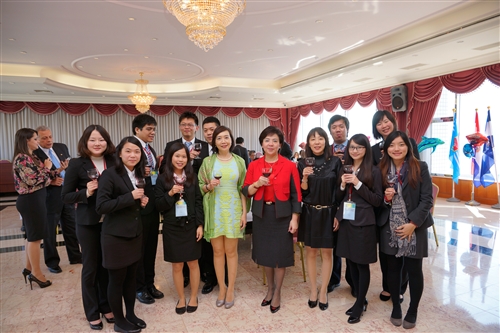 本校舉行第1屆「亞洲研究所數位學習碩士在職專班」畢業典禮。