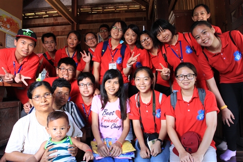 本校柬埔寨服務學習團第8次到柬埔寨哄吥省服務。