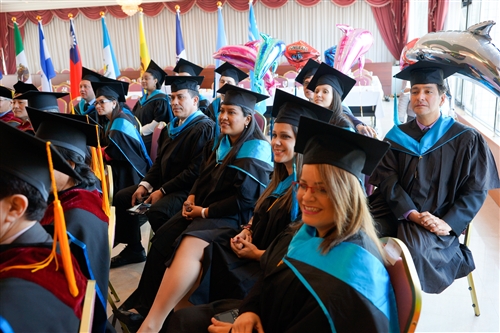 本校舉行第1屆「亞洲研究所數位學習碩士在職專班」畢業典禮。