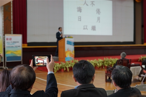 本校舉辦102學年度全面品質管理研習會：「凝聚組織向心力，激發創新品質服務」。