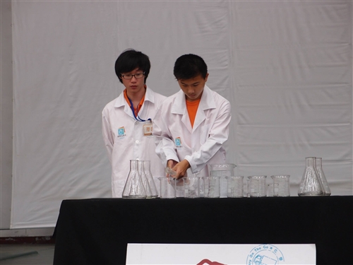 2014年行動化學館下鄉活動揭開序幕，再訪雲林虎尾國中。