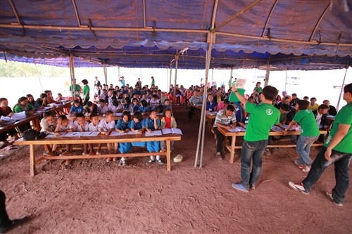 本校海外服務學習團遠至泰北苗疆服務。