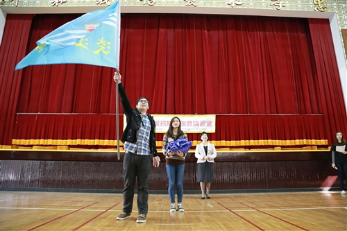 本校寒假社會服務授旗出發囉！