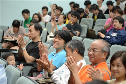 大傳紀錄片《黑夜之後》視障朋友也能看。