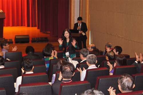 本校與陳水來文教基金會共同舉辦「2014淡江大學校友校長教育高峰會」。