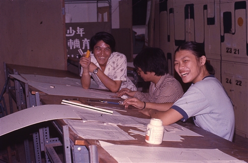 印證時代變遷建築系出版《嚮‧建築：民歌時代的建築青年》。