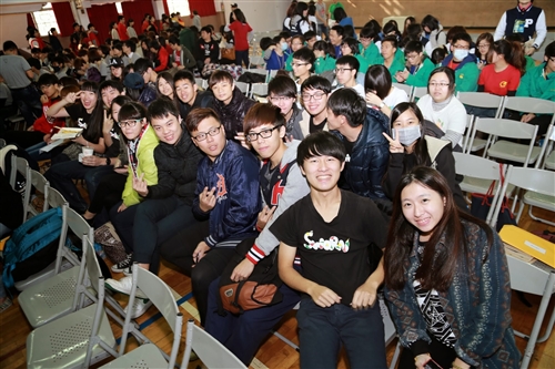 本校寒假社會服務授旗出發囉！