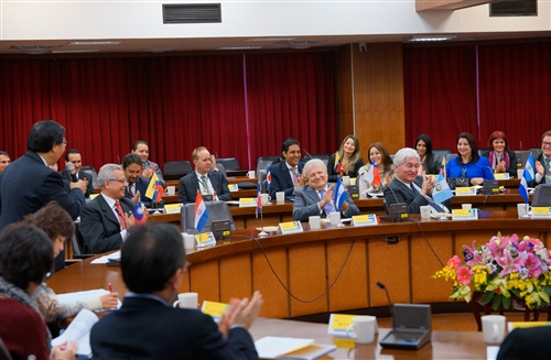 本校舉辦跨國遠距「第三屆亞洲研究所數位學習碩士在職專班」開學典禮。