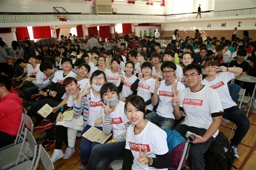 本校寒假社會服務授旗出發囉！