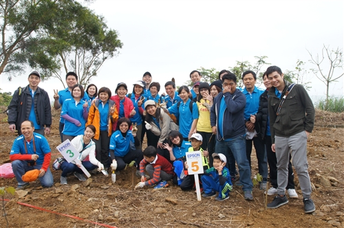 在蘭陽校園看見環境未來－台灣愛普生公司歡喜來種樹