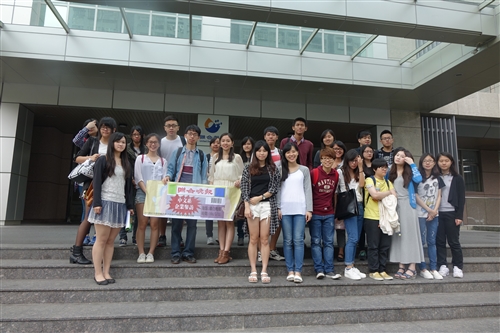 中文系企業參訪-聯合晚報 二信高中