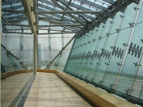 強邦國際會議廳光影走廊