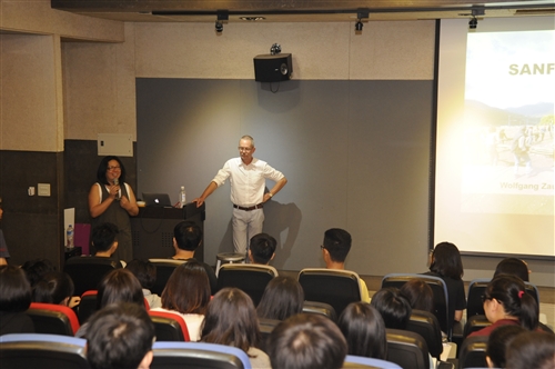 建築系專題演講--回歸自然的建築