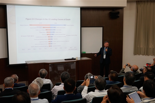 管理科學學系舉辦「新世代管理科學研討──產業發展趨勢論壇」。