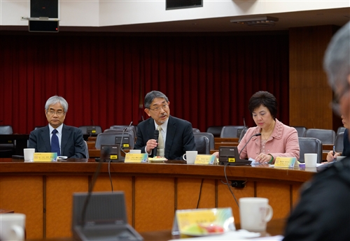 日本姊妹校東京外國語大學校長立石博高蒞校訪問，並舉行「Global Japan Office」揭牌啟用儀式。