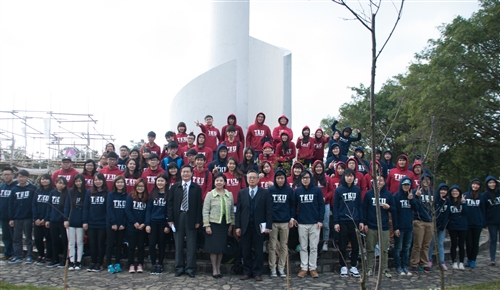 學生發起全校TKU帽T日TKU Hoodie Day活動。